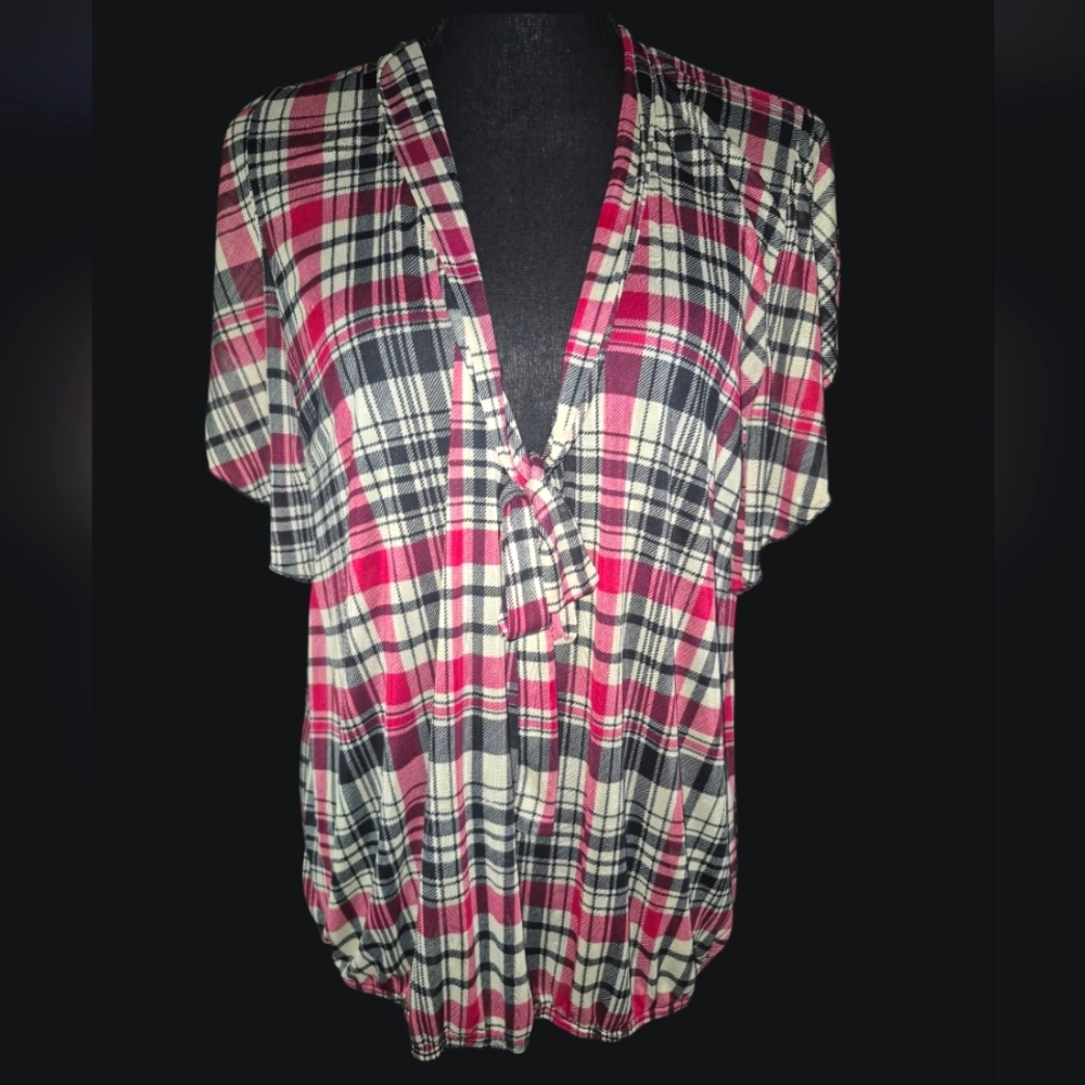 Dare to be different! Lashes Sheer Plaid Top - Size 1X